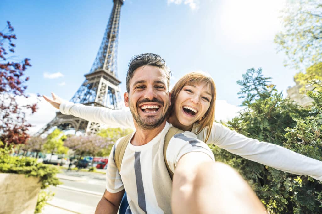 US Expat Tax Guide: Americans Living in France (2025 Tax Year) 